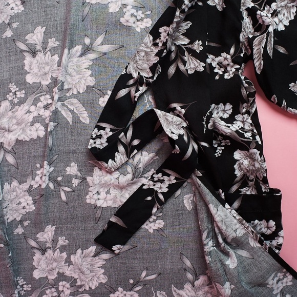 🎉SALE Spiritual Gangster Floral Maya Kimono - Picture 7 of 7